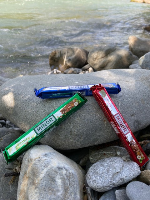 minor schokoladen riegel am fluss